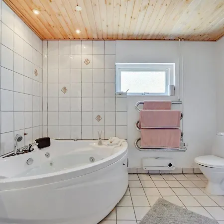 Hulda - 300m From The Sea In Funen By Interhome Hébergement de vacances